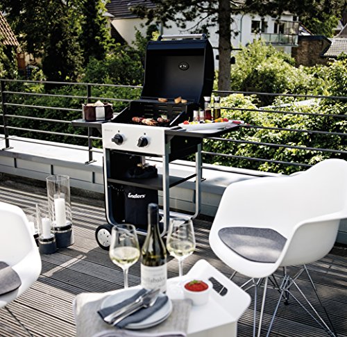 Gasgrill mit Grillhaube